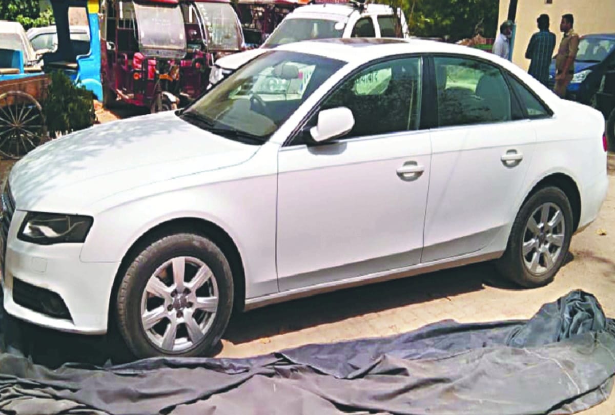 ghaziabad stunt on audi police seized car 5 men gone wedding on foot
