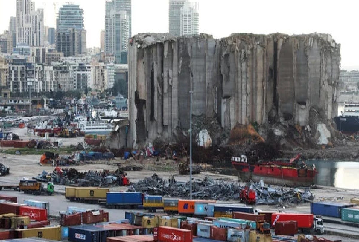 Beirut blast hit silos must be demolished, says experts