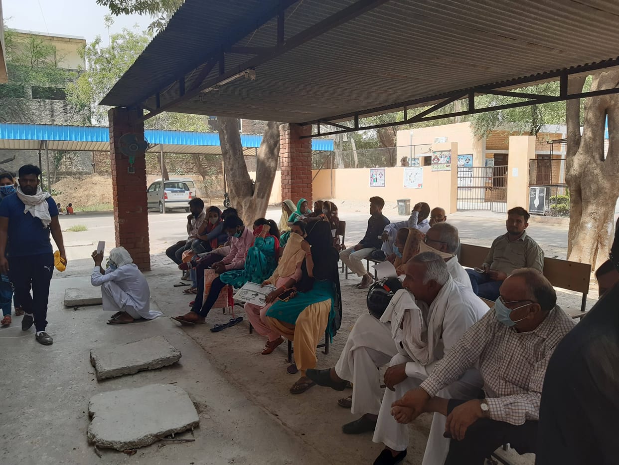 Health center limited to first aid, 6 out of 10 cases are referred
