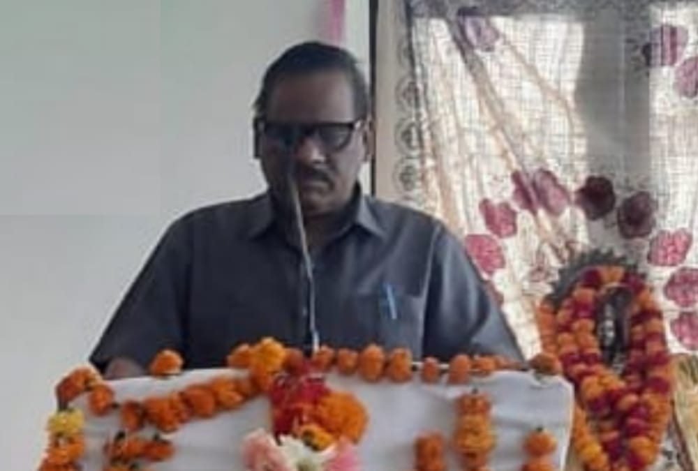 Pro B K Shukla passed away because of corona infection.