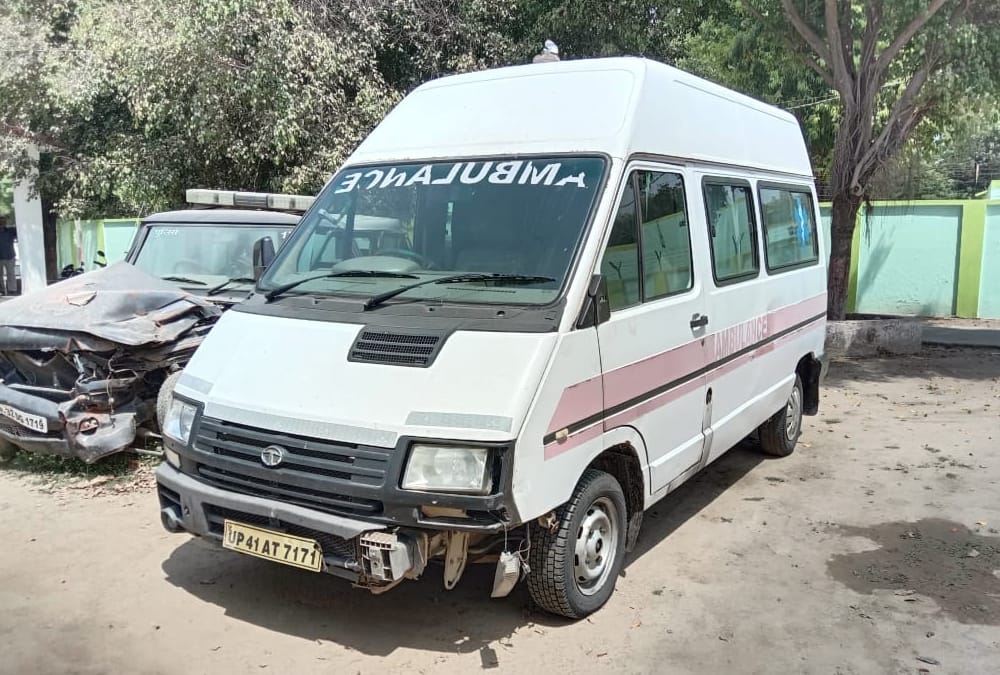 Barabanki police braught Mukhtar Ansari's ambulance from Punjab.