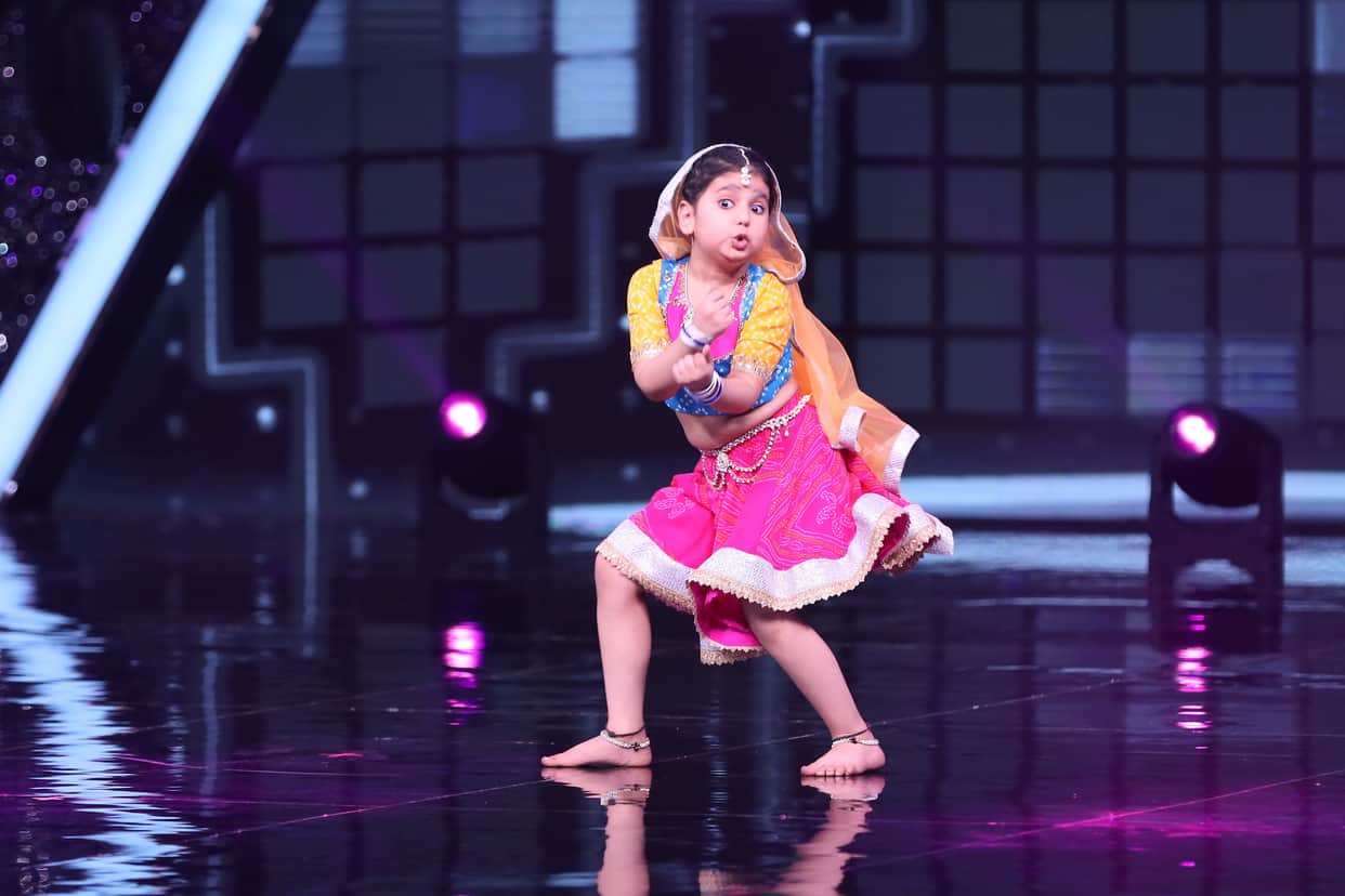 Anurag Basu Dances To Galti Se Mistake With Eight Year Old Show Super Dancer Contestant