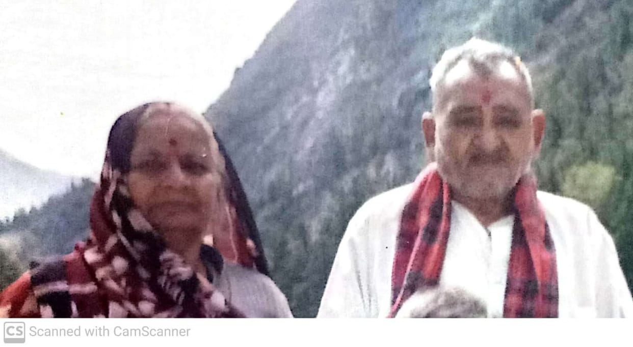 jhansi-aged souse died togather.