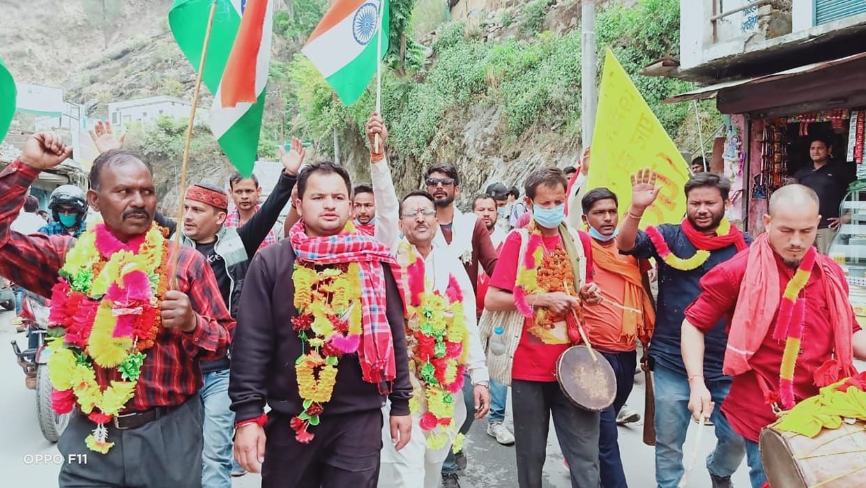 Padyatra reached Rudraprayag to demand one and a half laning of the road