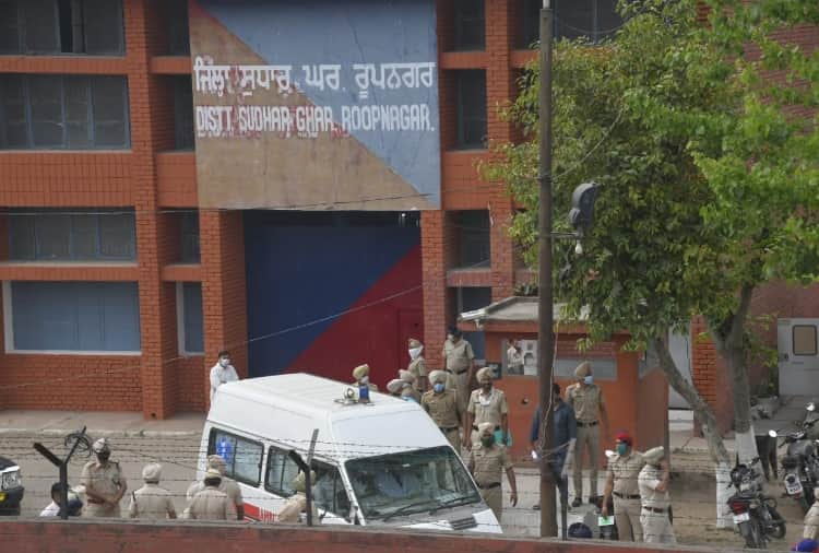 Mukhtar Ansari Handover to Uttar Pradesh Police by Ropar Jail Administration
