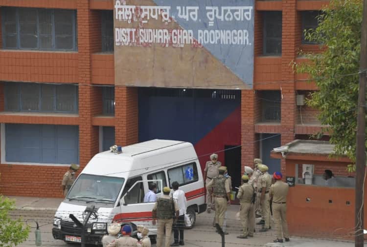 Mukhtar Ansari Handover to Uttar Pradesh Police by Ropar Jail Administration