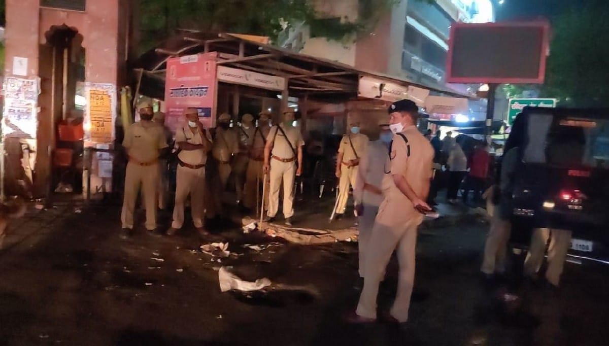 murders in varanasi: land dealer killed by firing and fruit seller died by beating