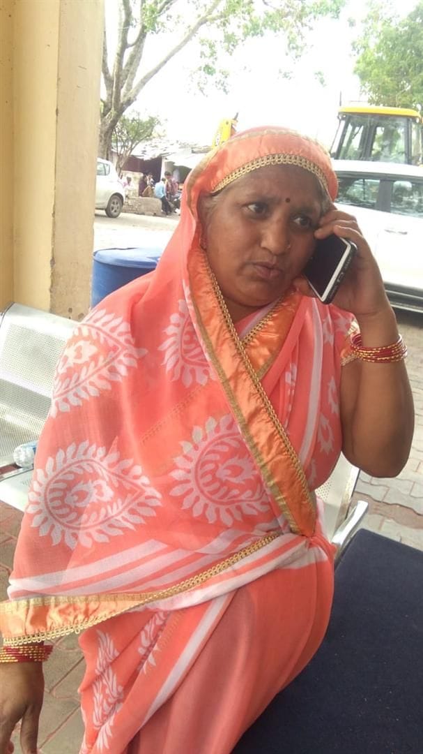 Hathras: Rs 2,36,600 crossed from couple's bank accounts in Sadabad