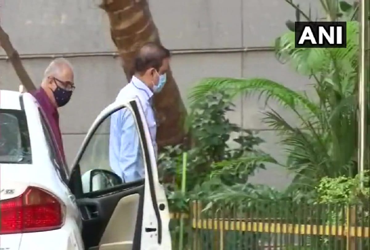 Former Mumbai Police Commissioner Param Bir Singh arrives at the NIA office antilia case
