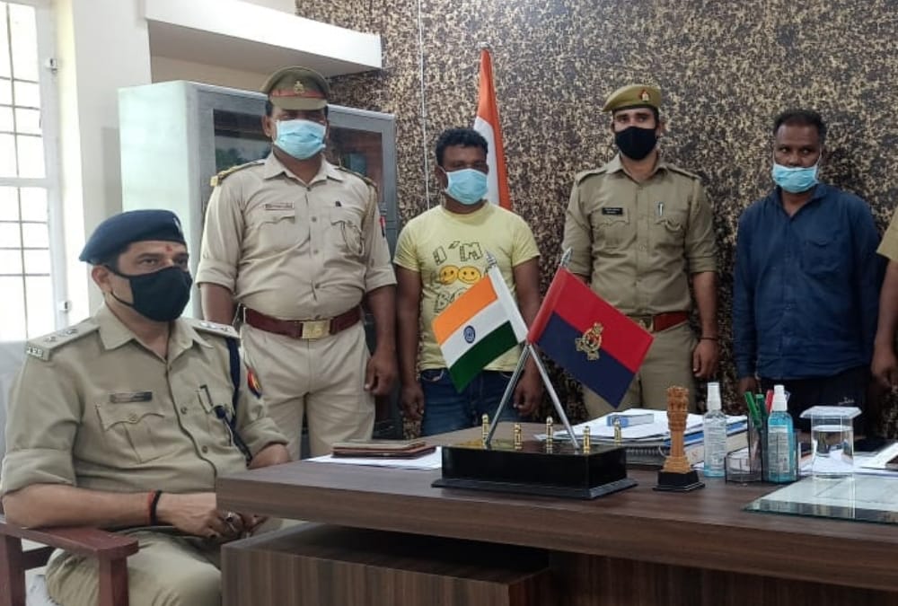 Police exposed illigal weapon factory in Balrampur.