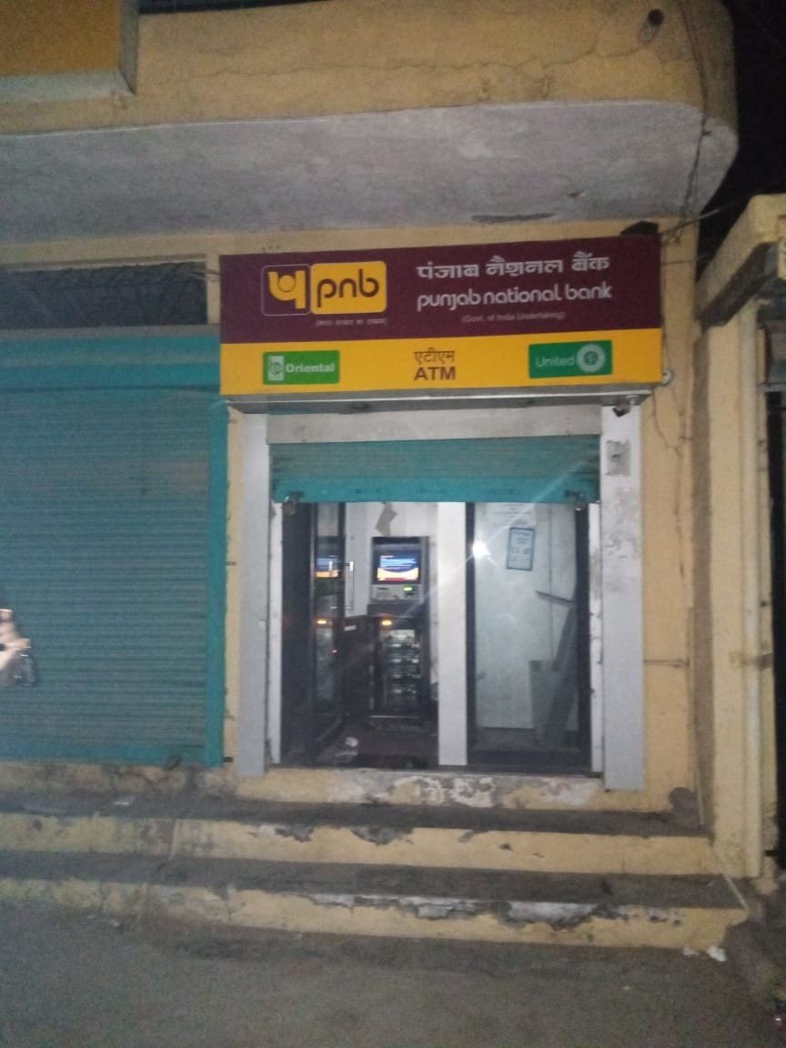 Paint spray on cameras killed 11 lakh at ATM