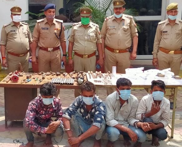 Tamancha factory caught, four criminals arrested
