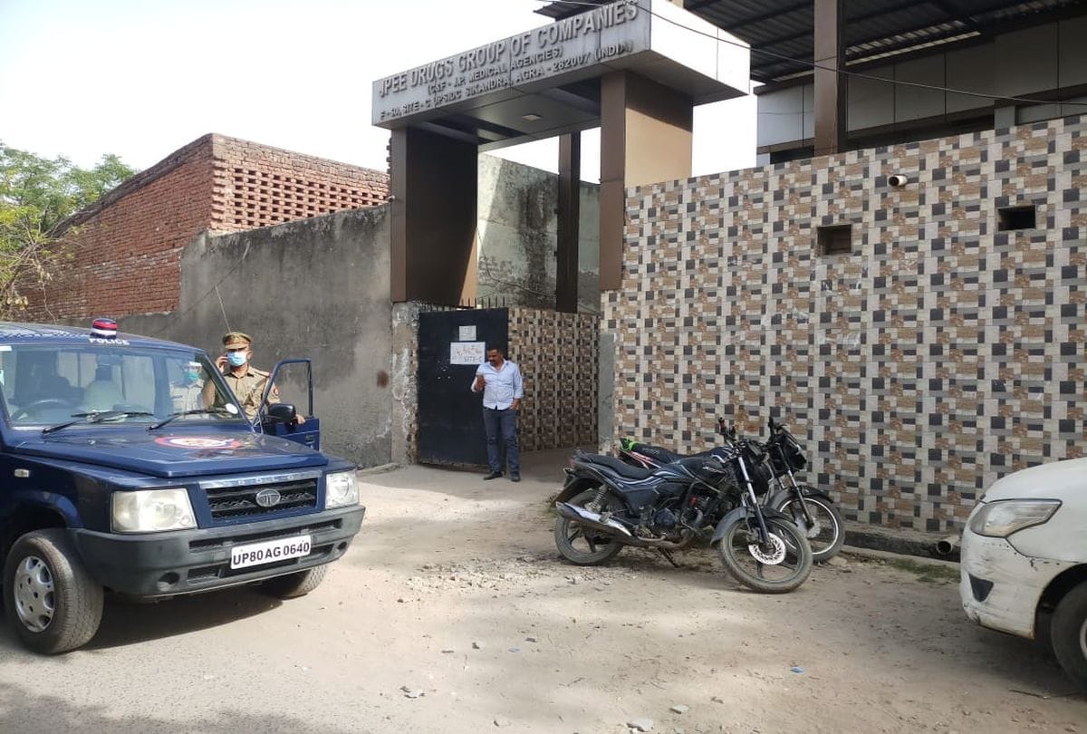 Narcotics Control Bureau team raid drug factory in agra