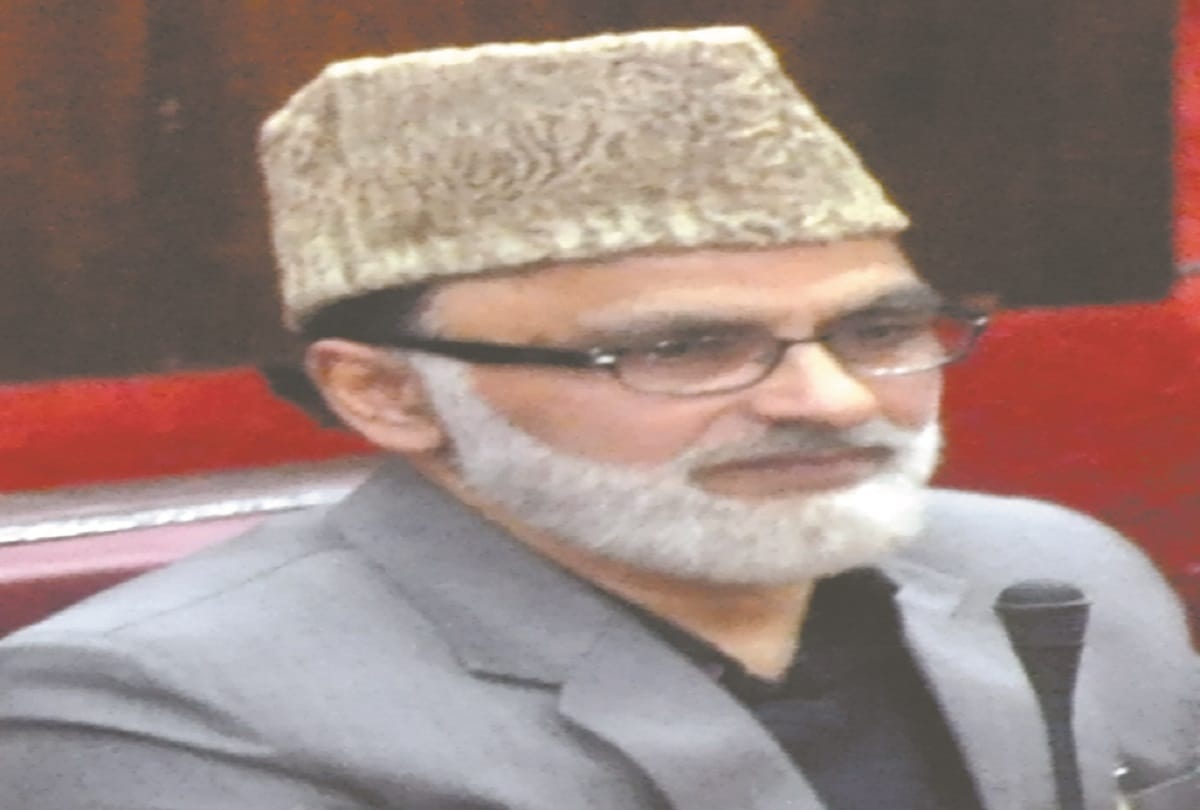 Jammu-Kashmir: politics starts on hoisting of national flag on government buildings