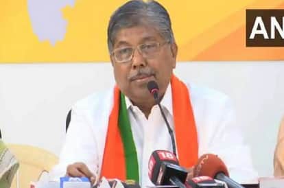 Maharashtra BJP President Chandrakant Patil attacked on Thackeray government, said - 'Government should take loan to pay salaries to employees'