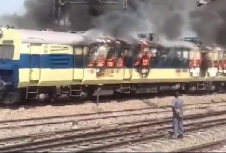 Fire broke out in four coaches of a parked train at Rohtak Railway Station of Haryana