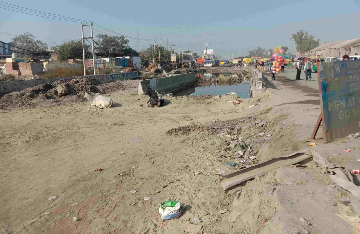Farmers stopped construction of national highway, work on five flyovers could not be started