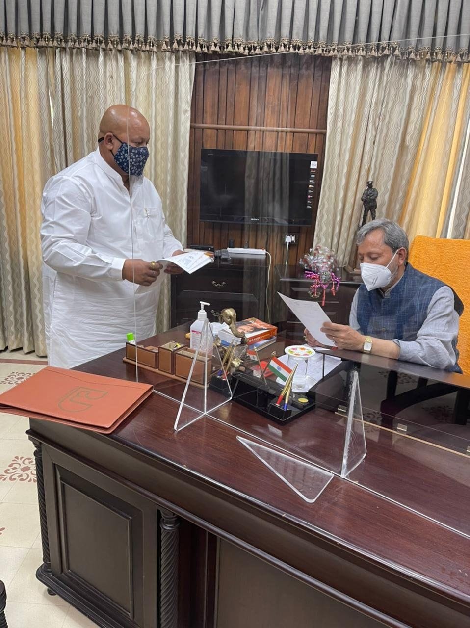 MLA Harish Dhami Ne Gyapan Saunpa