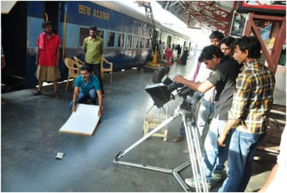 FWICE Demands Financial Help From Maharashtra CM For Daily Wage Workers of Film Industry
