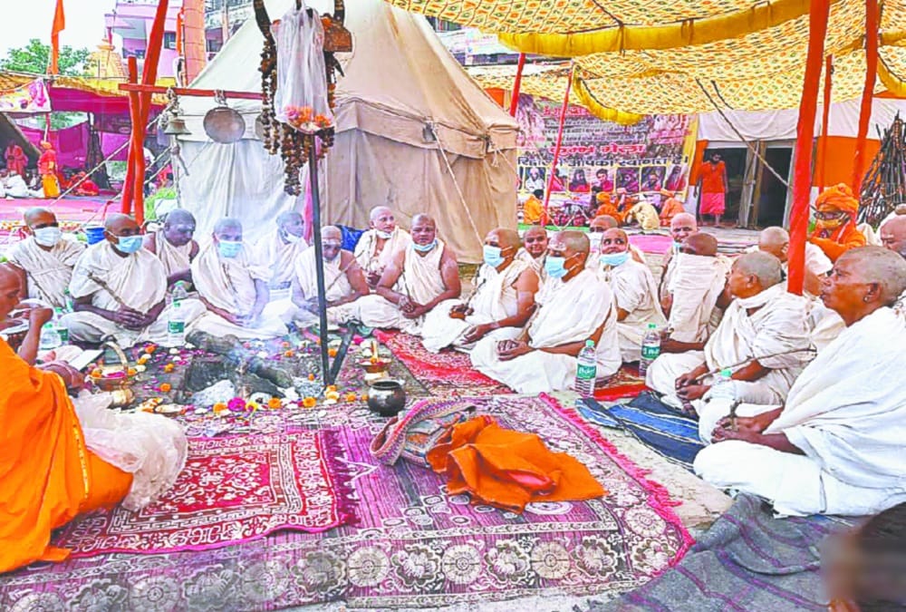 Haridwar Kumbh mela 2021: 200 Woman Naga Saints Completed Diksha Ceremony photos