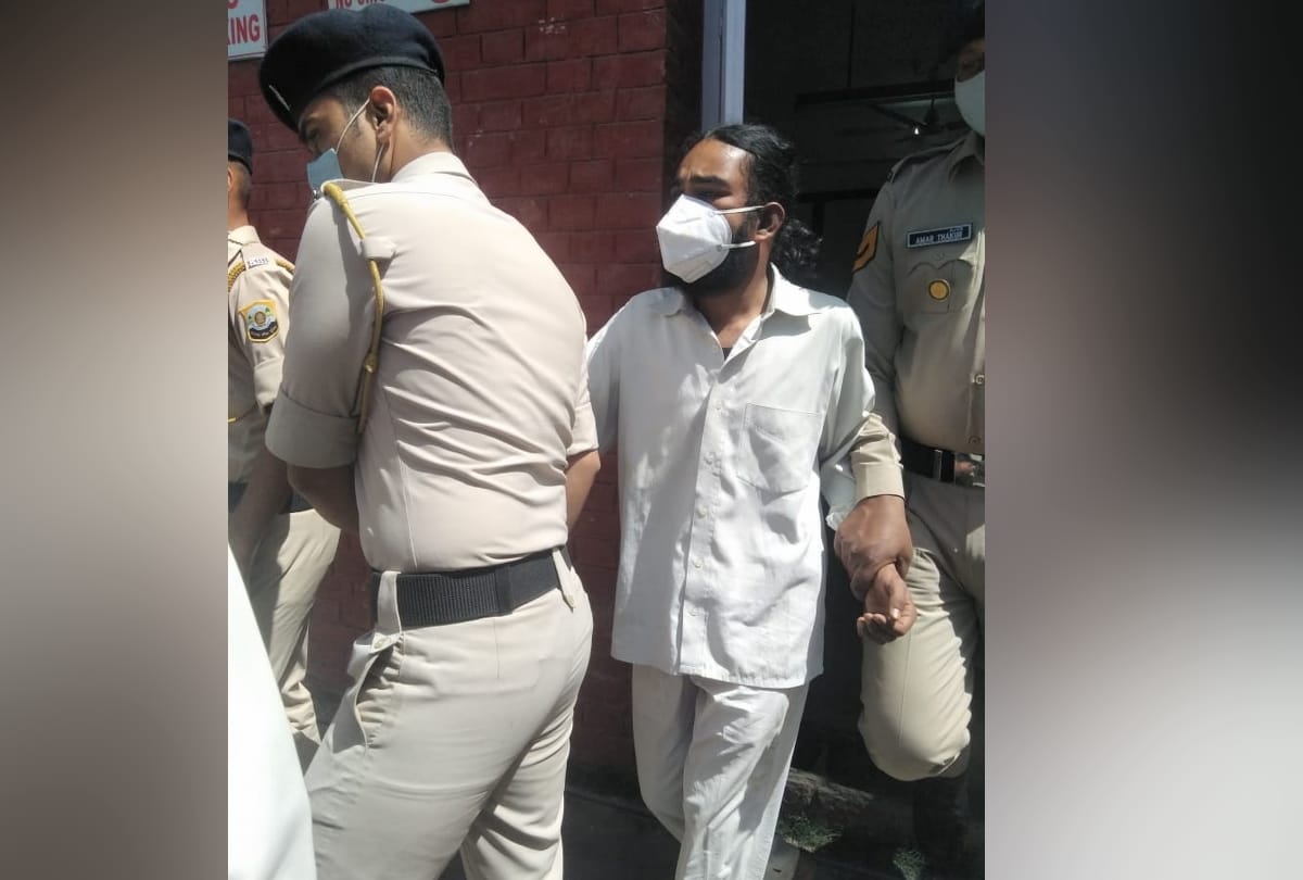 girl murder by mandir sevadar in gagret una himachal pradesh