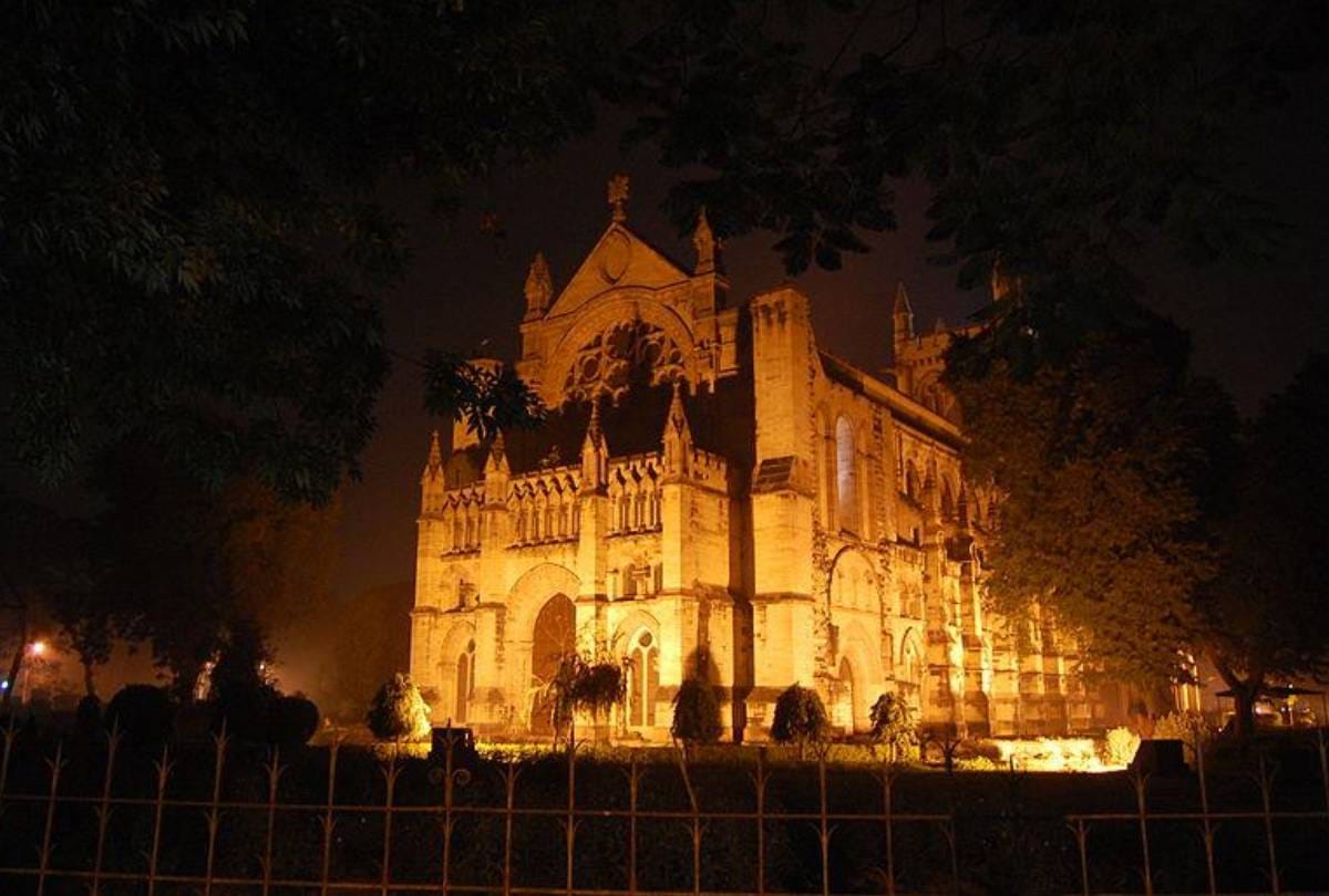 these are best tourist places in prayagraj allahabad in Uttar Pradesh