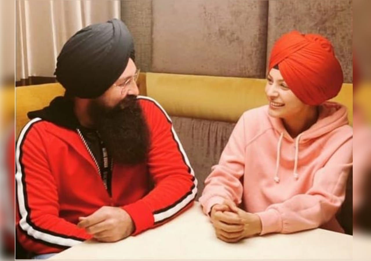 Shehnaaz Gill shared her new sardar look in turban on instagram photos gone viral