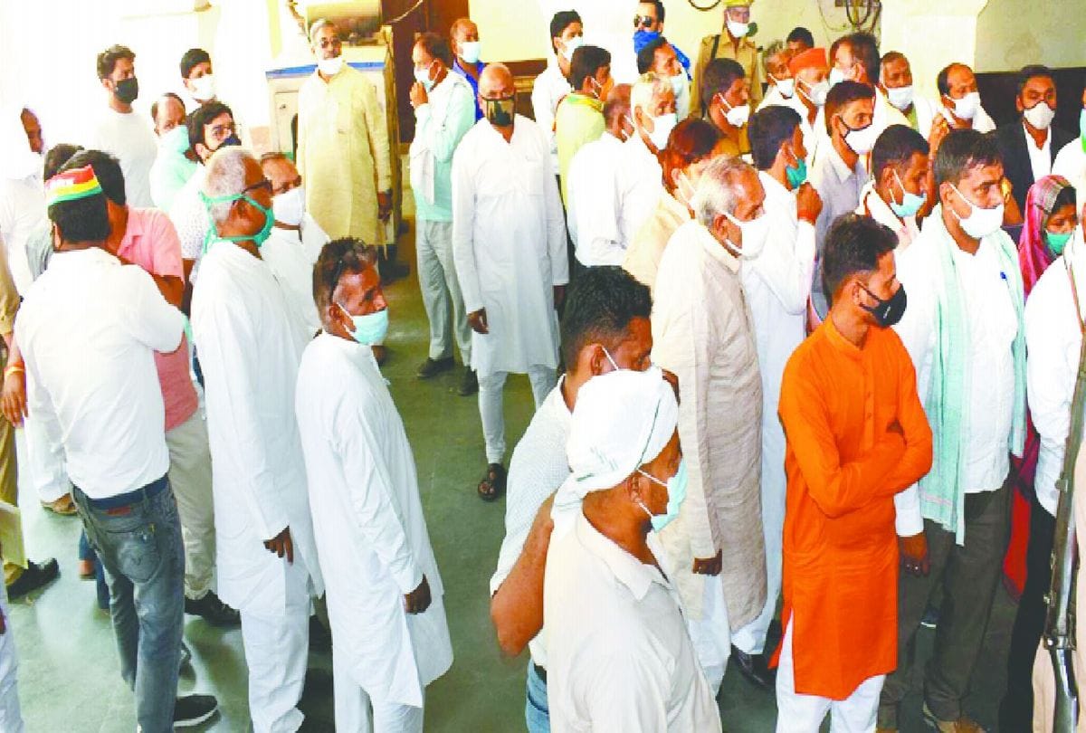 Zilla Panchayat President in Rae Bareli to become an independent King Maker in the election