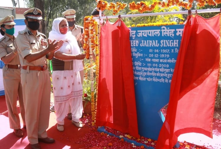 CRPF salute their martyred personnel in Chandigarh