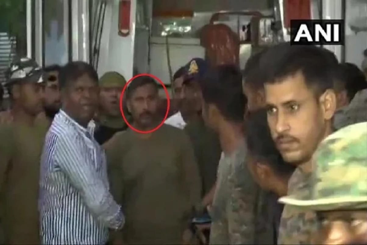Cobra jawan rakeshwar singh manhas released by naxals during the bijapur naxallites attack