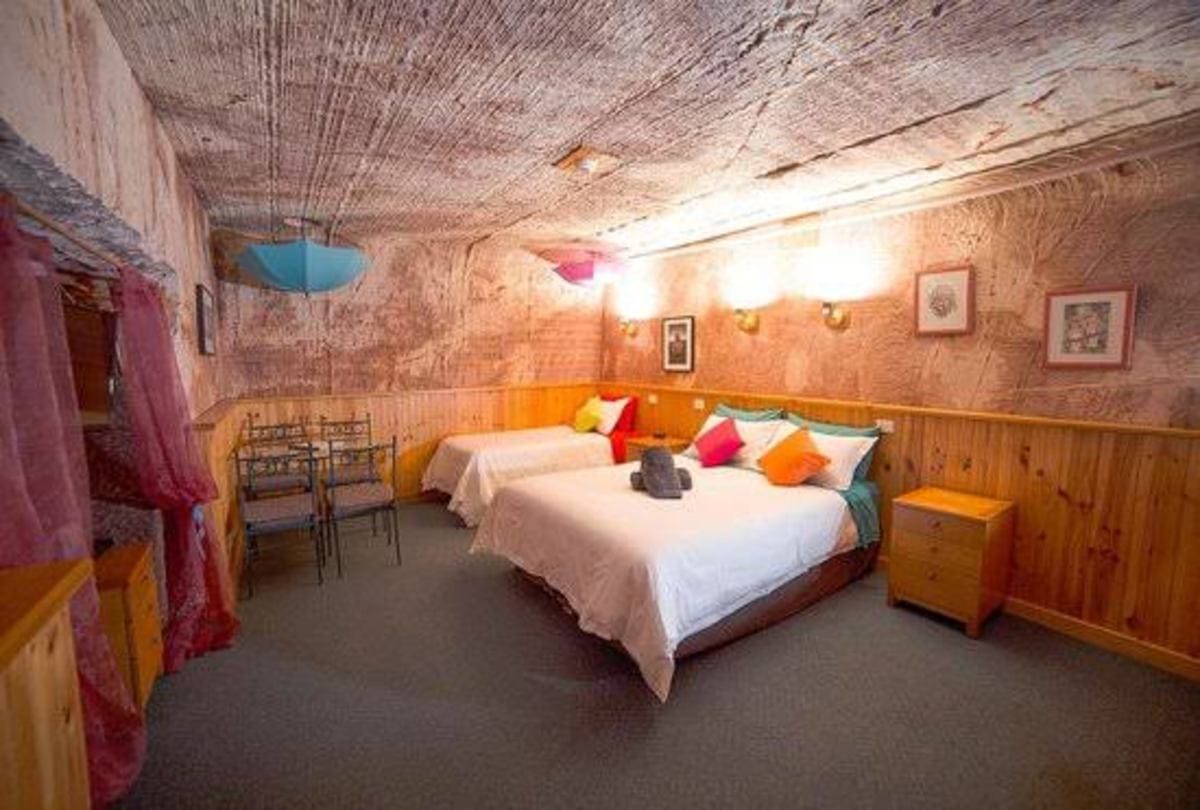 most weird town in the world coober pedy australia where people live underground