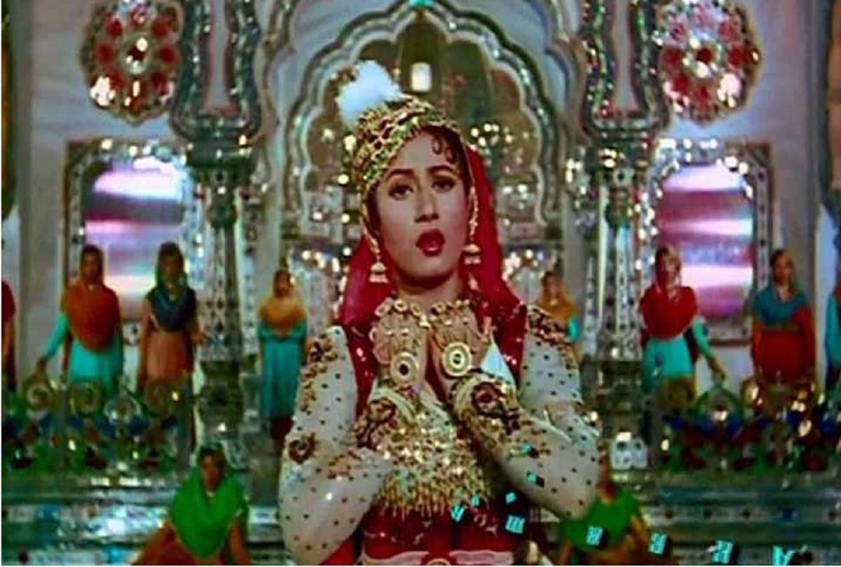 Death Anniversary: When Madhubala confined to bed for 9 years kept crying  shocking details from her last days