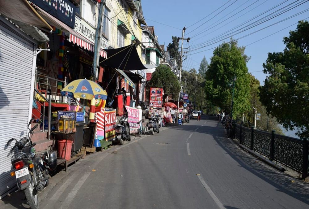 Newlywed couple reached Nainital for honeymoon after a dispute  husband left wife on Mall Road