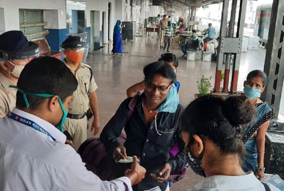todays active corona cases of Gorakhpur 8 april 2021