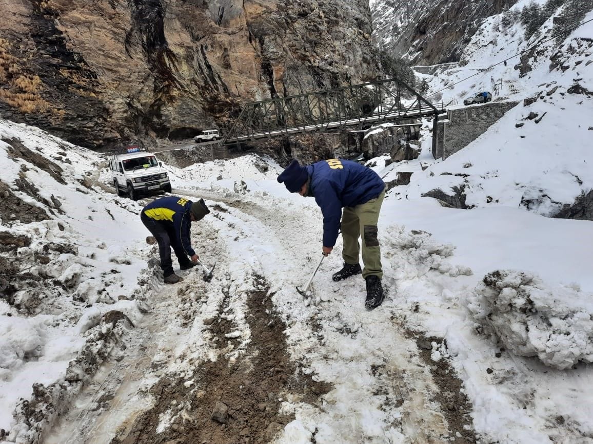 Baba Barfanis journey halted by snowfall