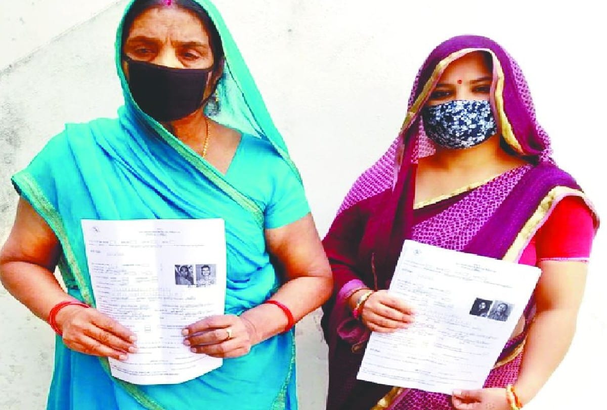 three members of a family will contest election of gram pradhan in etah