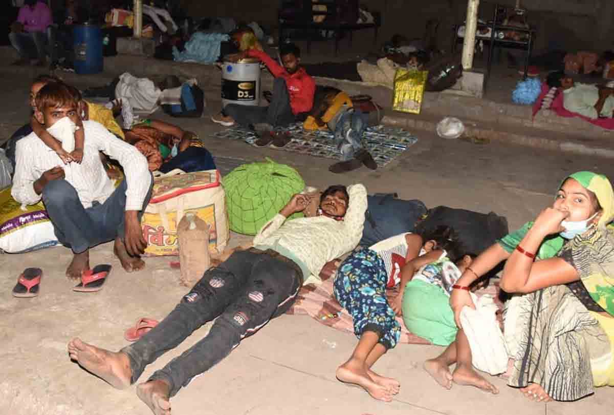 Night curfew in Kanpur: Passengers wandering at night, police have pity, commissioner says will increase toughness