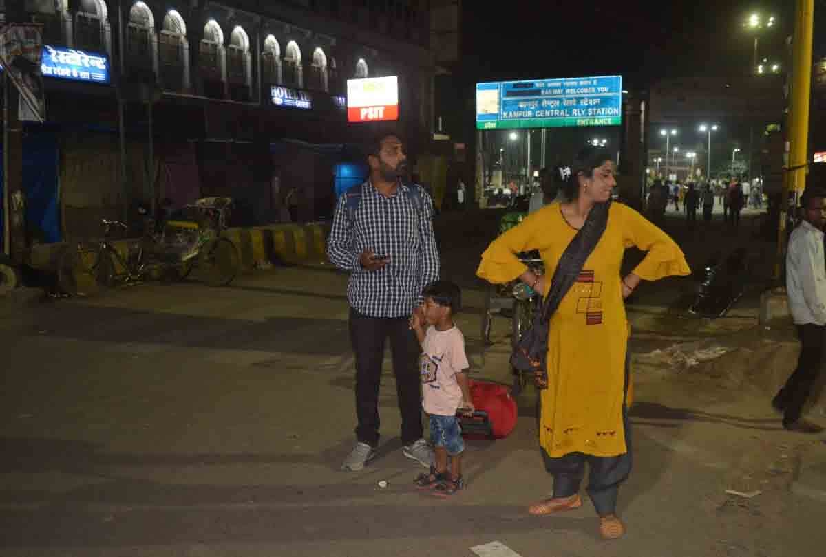 Night curfew in Kanpur: Passengers wandering at night, police have pity, commissioner says will increase toughness