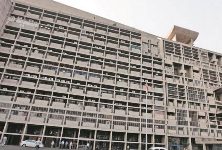 Public entry ban in Punjab Civil Secretariat after covid-19 cases surge in state
