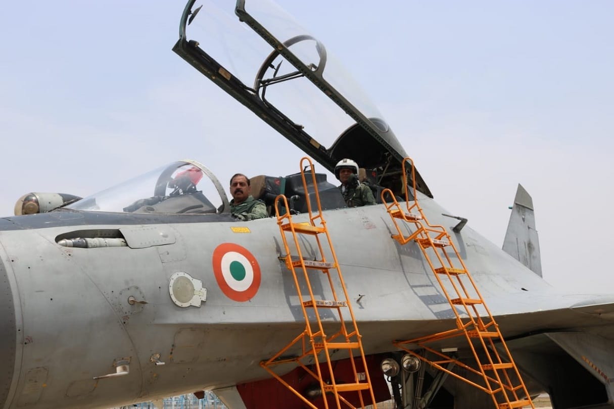 Air Force: Air Chief RKS Bhadoria flew Sukhoi to assess aircrafts capability