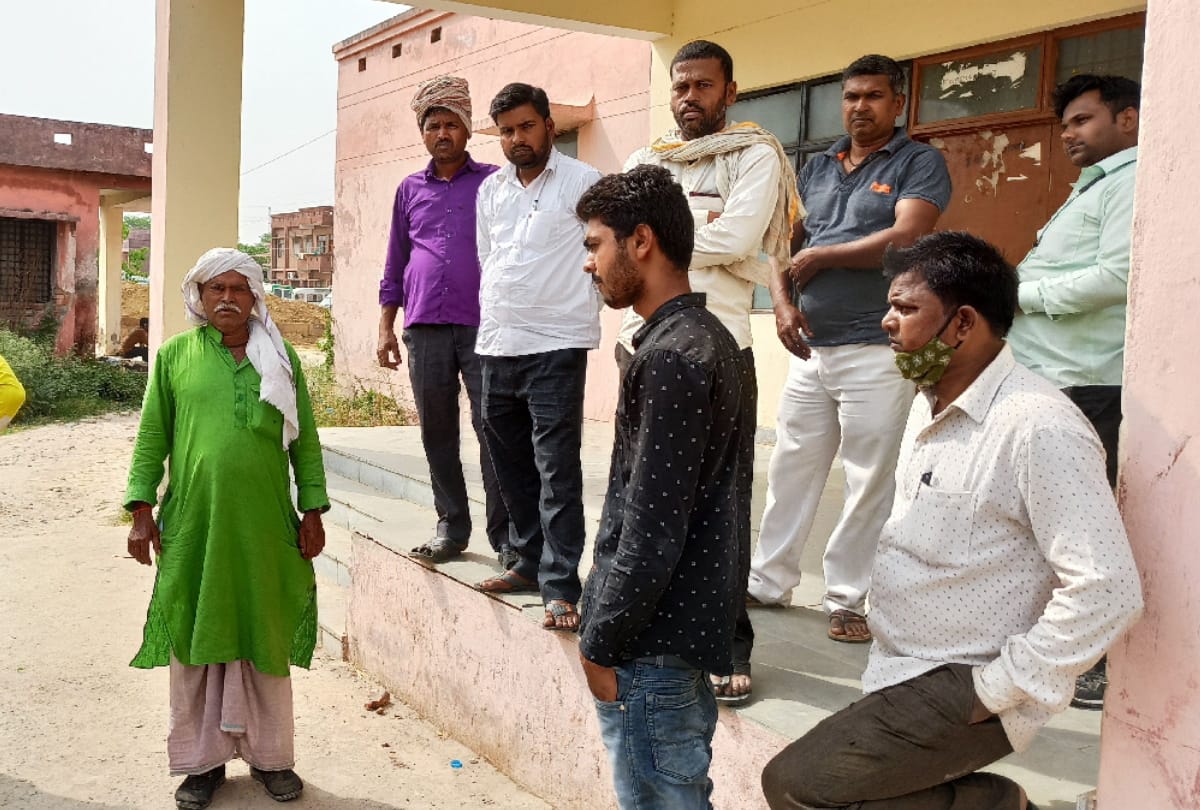 Farmer died after accident in sant kabir nagar
