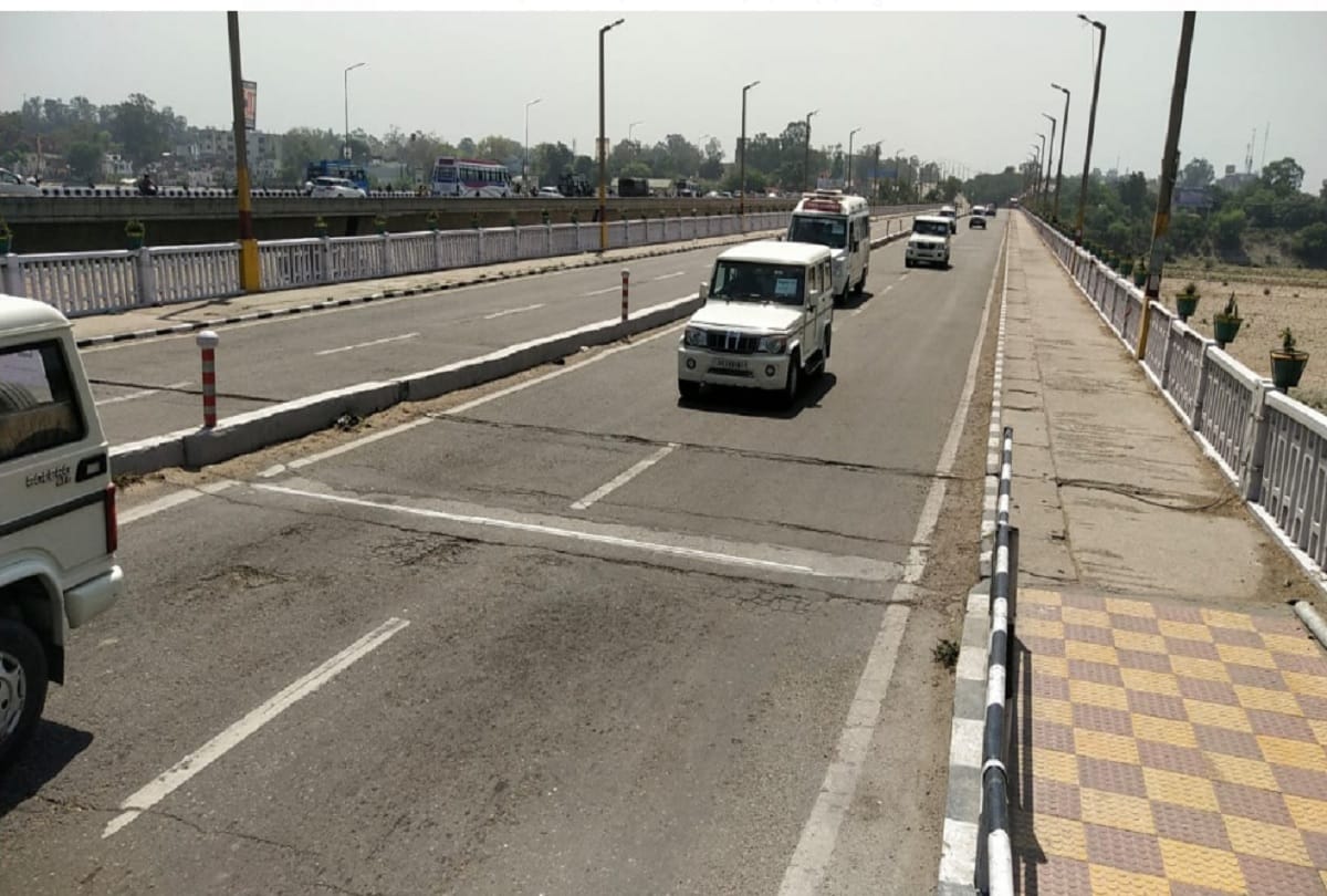 Jammu and Kashmir: Bridge not opened even after three months of completion of repair work in Marh