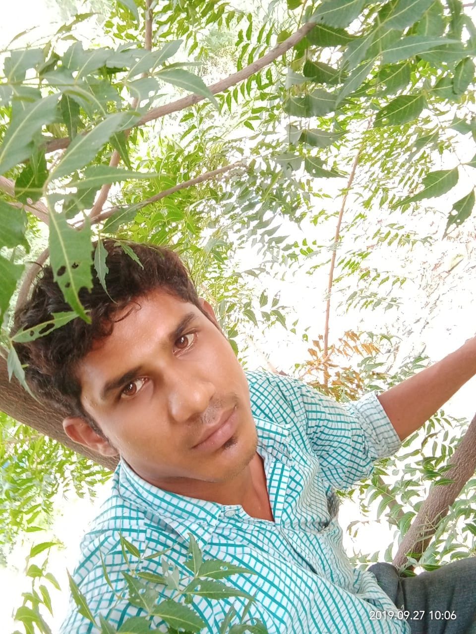 village,bike,truck,labour,jhansi mirjapur national higway