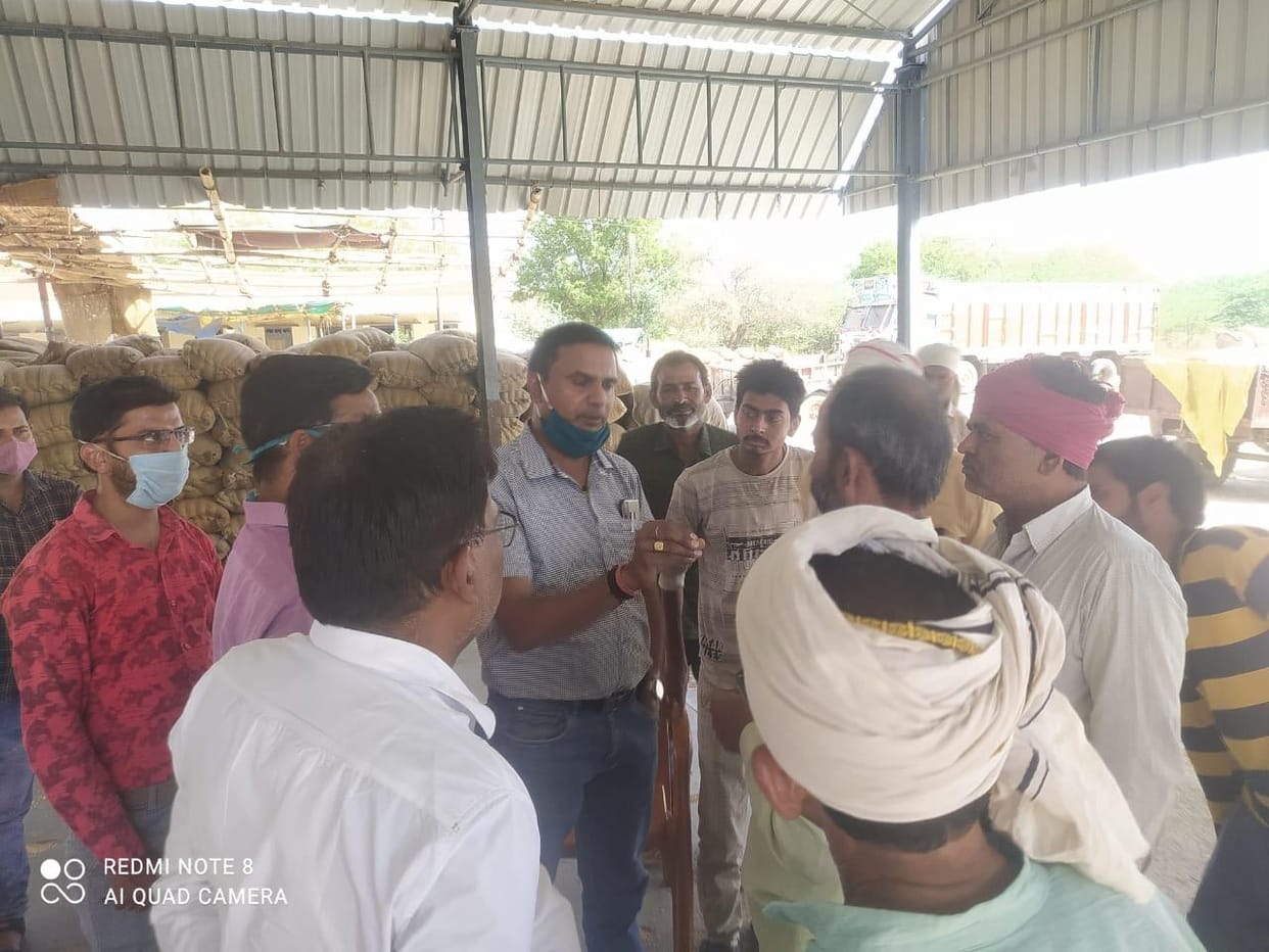 Farmers created ruckus at the procurement center in Kadaura