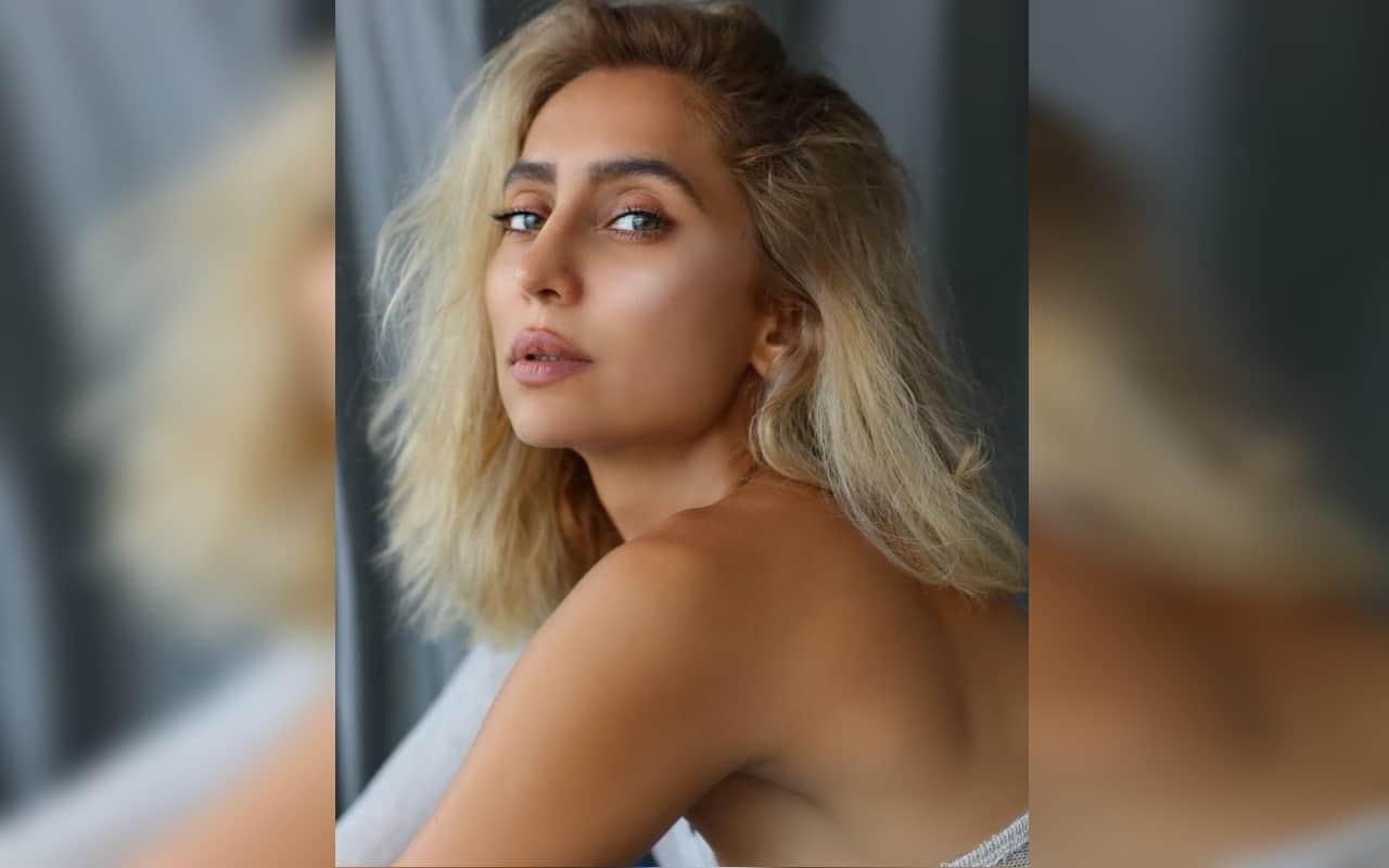 Anusha Dandekar Shares Post After Karan Kundra Interview On Their Breakup Atleast Says Tell The Truth