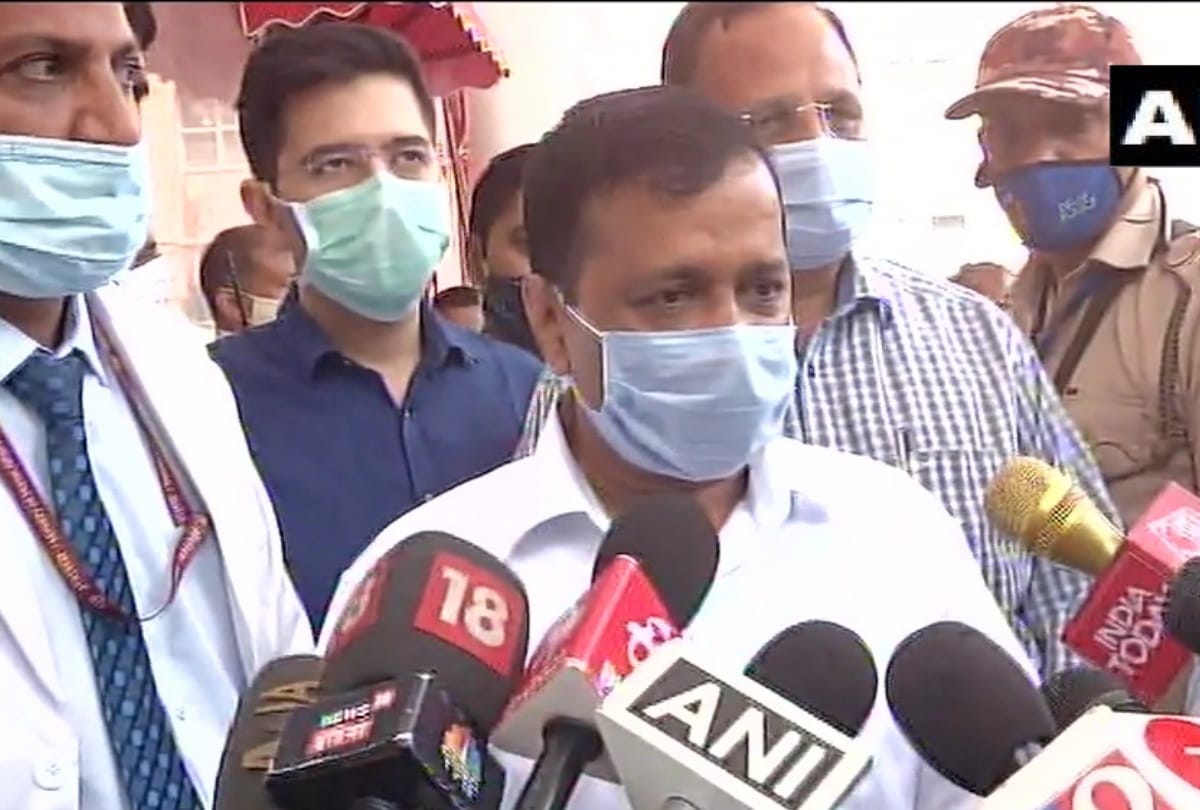 Delhi cm kejriwal visit lnjp hospital know what he says about lockdown in capital and vaccination
