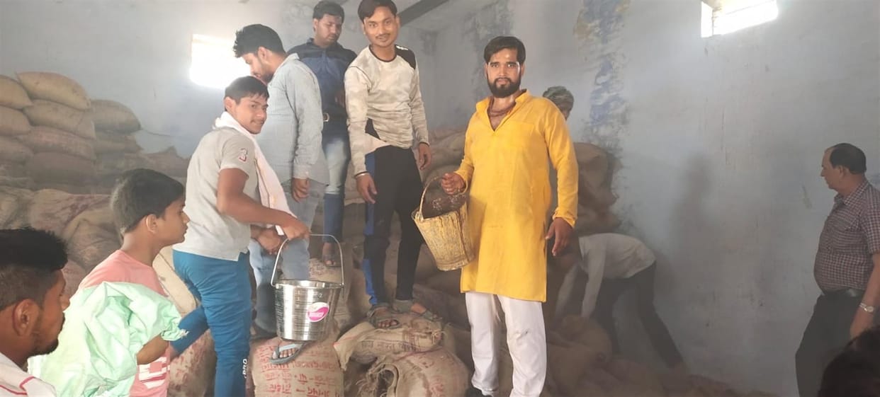 Hathras: Machine fire while sealing sack