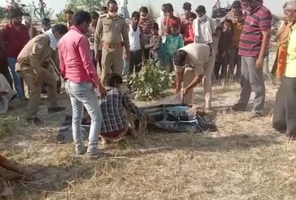 Dead body found in Ghagra river in bahraich.