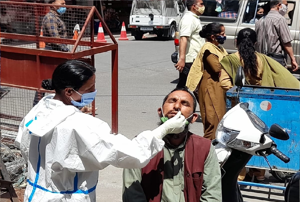 Essential services are excluded from the night curfew in Jammu district
