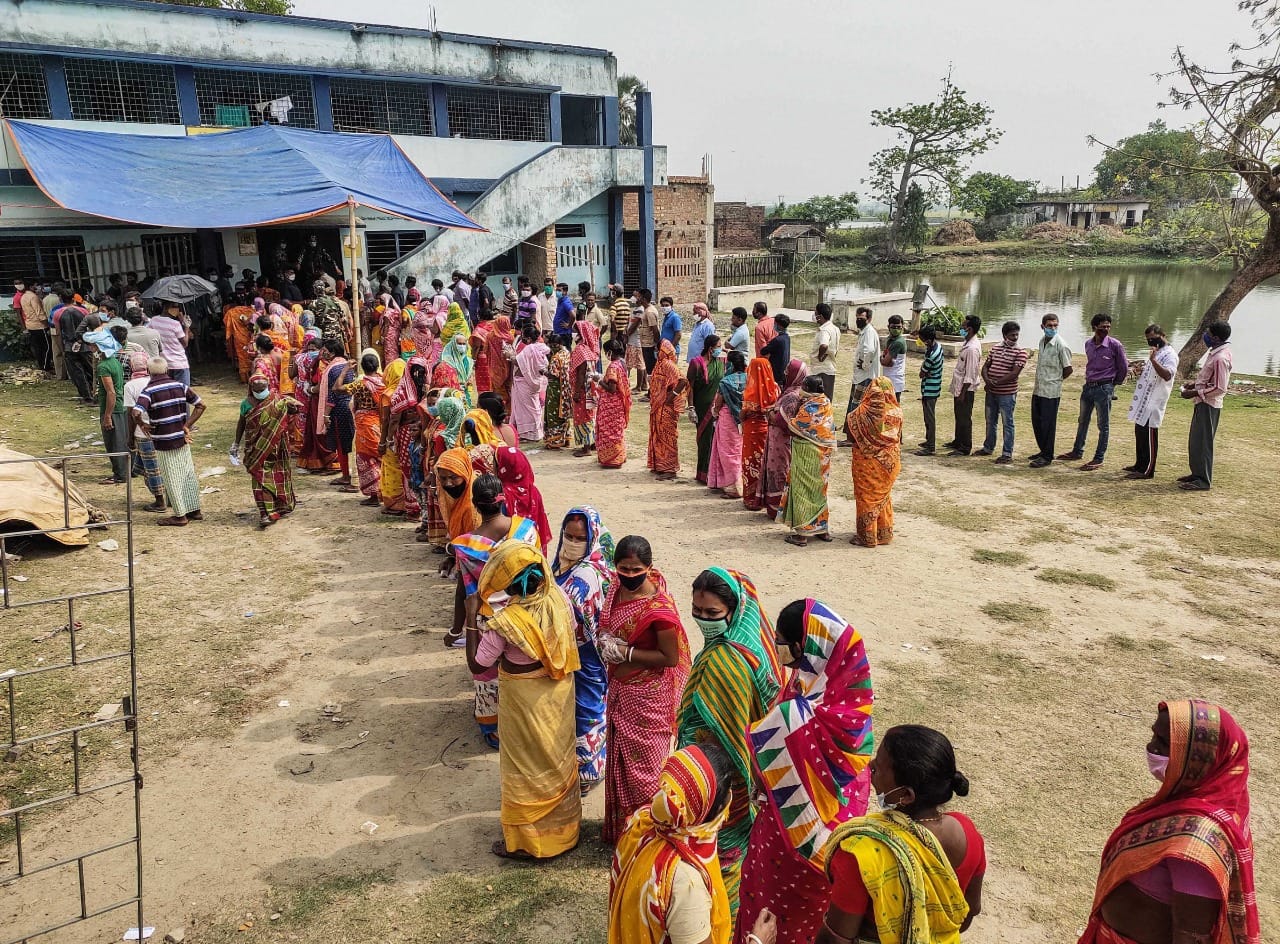 coronavirus vaccines shortage in many states Maharashtra punjab, delhi chhattisgarh updates